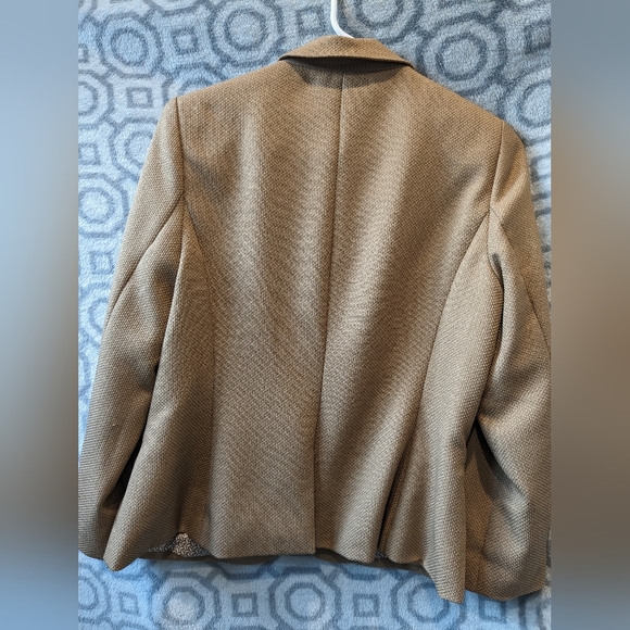 The Limited fitted blazer. Size Medium. - Picture 4 of 5